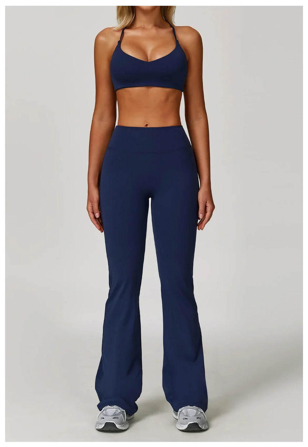 Seamless set - back detail